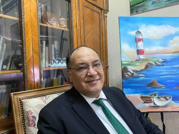 على طبق من دهب.. "أبو سعدة" يهمس بحل لأزمة تحويل 54 مليون مصري للنيابة
