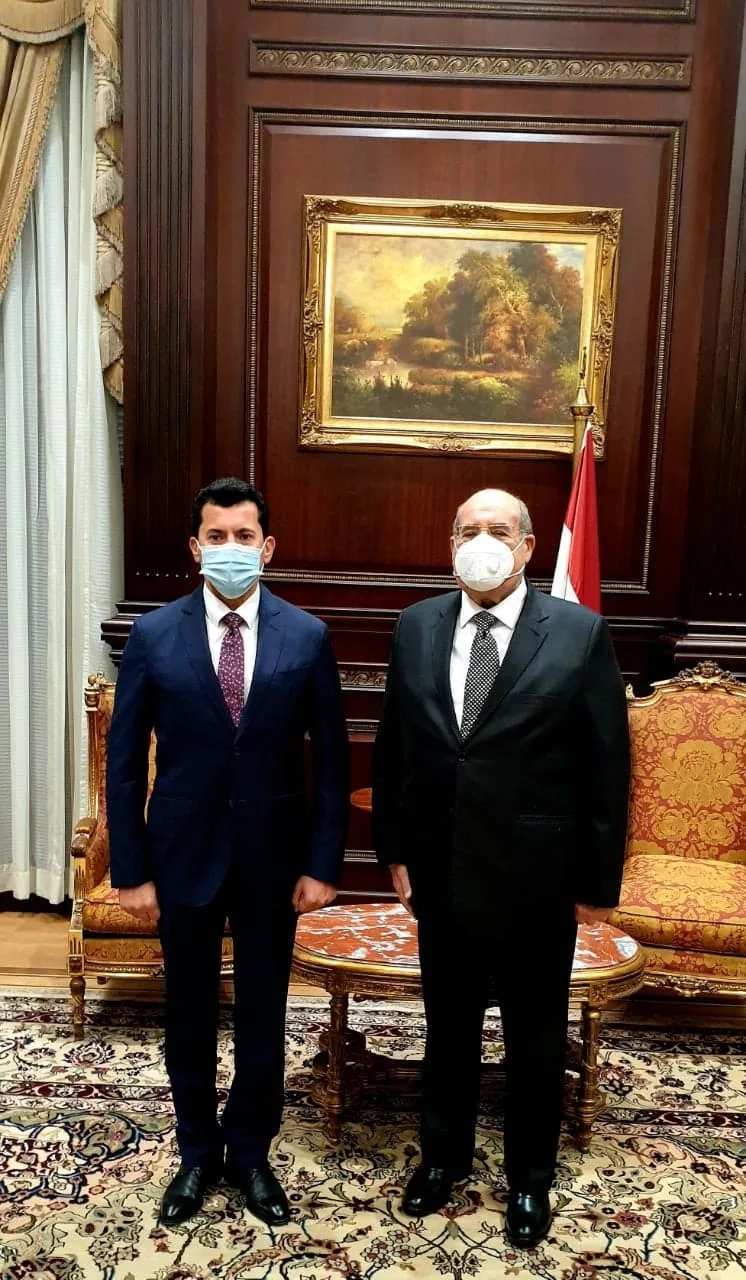 وزير الرياضة يهنئ "عبد الرازق" لتوليه رئاسة مجلس الشيوخ