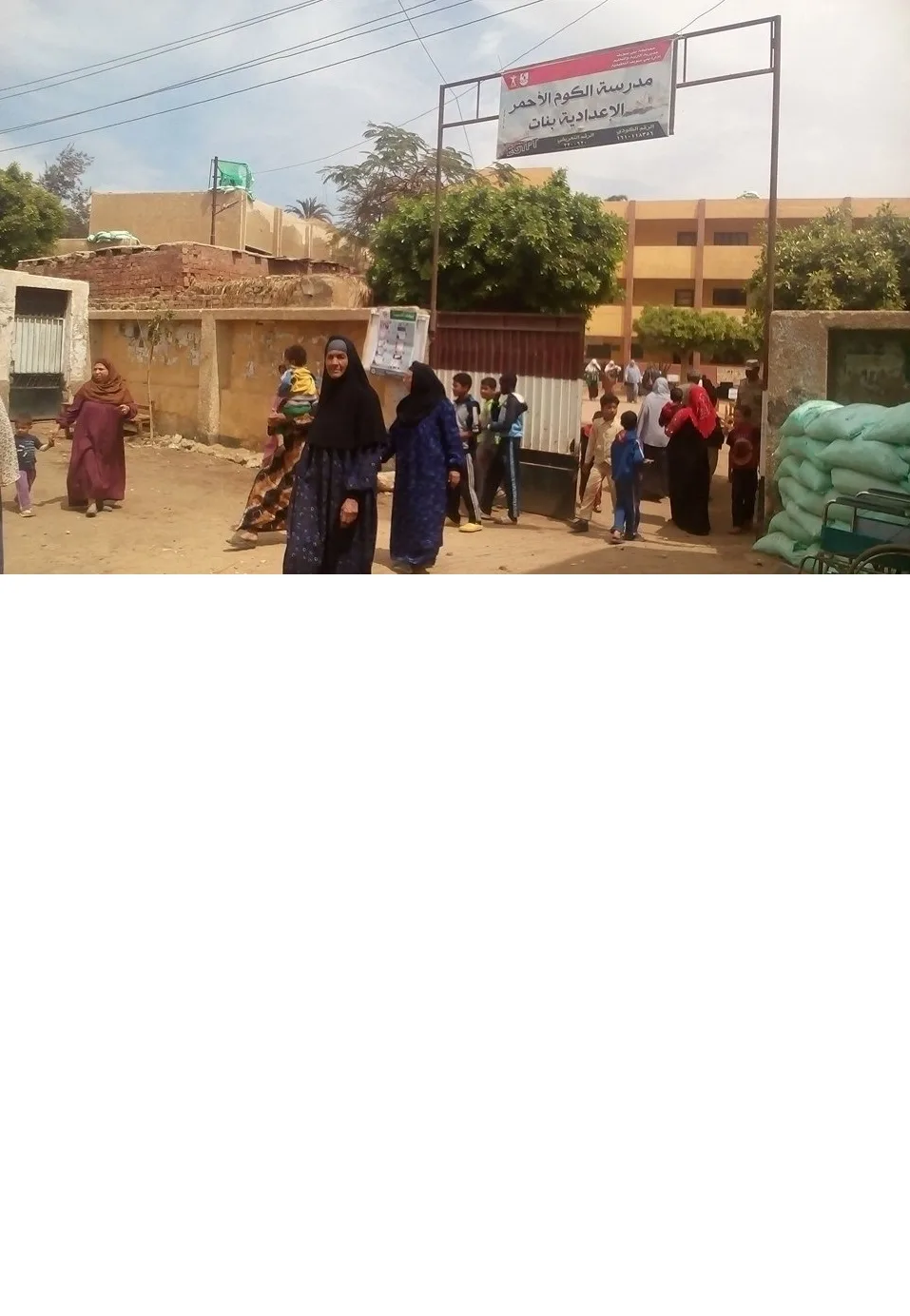 نتائج أولية للفرز.. اكتساح القائمة الوطنية بمحافظة قنا