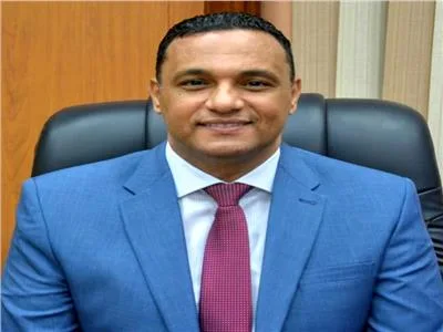 بعدما وصفها بـ«الفاشلة» .. هل تتسبب أزمة مديرة مدرسة دكرنس في اقالة محافظ الدقهلية؟
