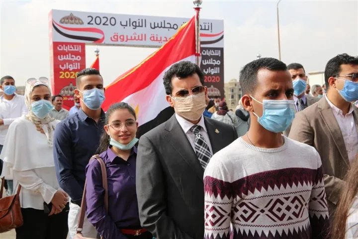 انتخابات مجلس النواب.. وزير الشباب والرياضة يدلي بصوته في لجنته الانتخابية بالشروق