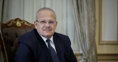 رئيس جامعة القاهرة: المشاركة فى انتخابات مجلس النواب ممارسة للديمقراطية في مصر