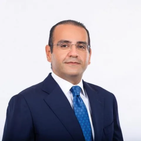 النائب محمد المنزلاوي يهنئ البابا تواضروس الثاني والأخوة الأقباط بعيد الميلاد المجيد