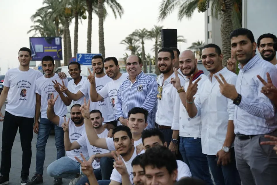 "كليوباترا على التيشيرت" ....الشباب يدعمون القائمة الوطنية في انتخابات الشيوخ
