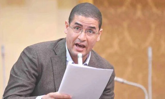 جد ولا هزار .. عابدين تشتعل غضبا بعد إعلان ترشح أبو حامد: مشوفنكش منعرفكش