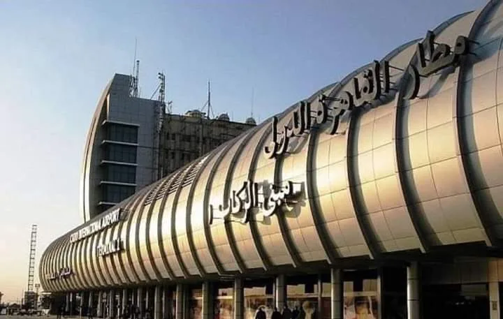 السياحة بدأت تهل .. مطار القاهرة يشهد سفر ووصول 162 رحلة لنقل 20 ألف راكب