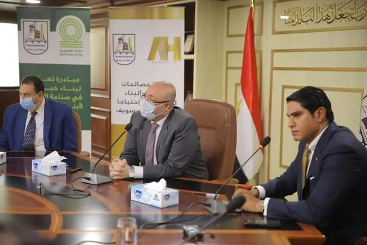 مفيش حجة .. محافظ بني سويف: توفير مظلات على أبواب اللجان وكراسى متحركة وكمامات