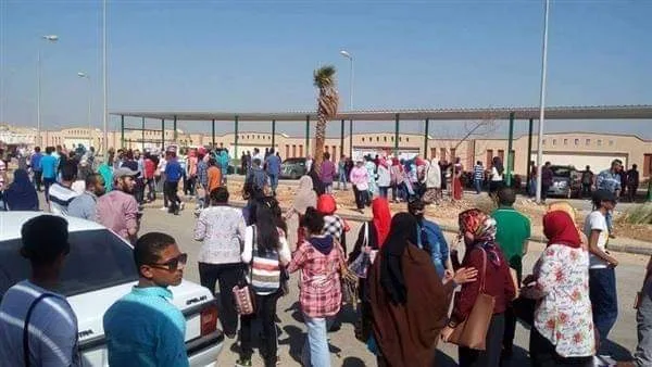 توصيلة بالمجان.. مجموعة عز الصناعية توفر مواصلات لطلاب ٣ جامعات (التفاصيل)