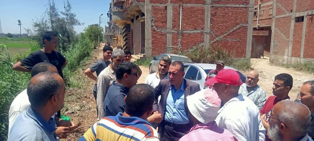 استجابةً لطلب النائب فوزي مأمون الجوجري.. لجنة ميدانية تبحث أزمة تراكم مياه الصرف بعزبة العدل والسوداية