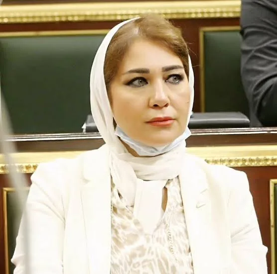 قبل انتخابات البرلمان .. النائبة زينب سالم تظهر بنيولوك جديد
