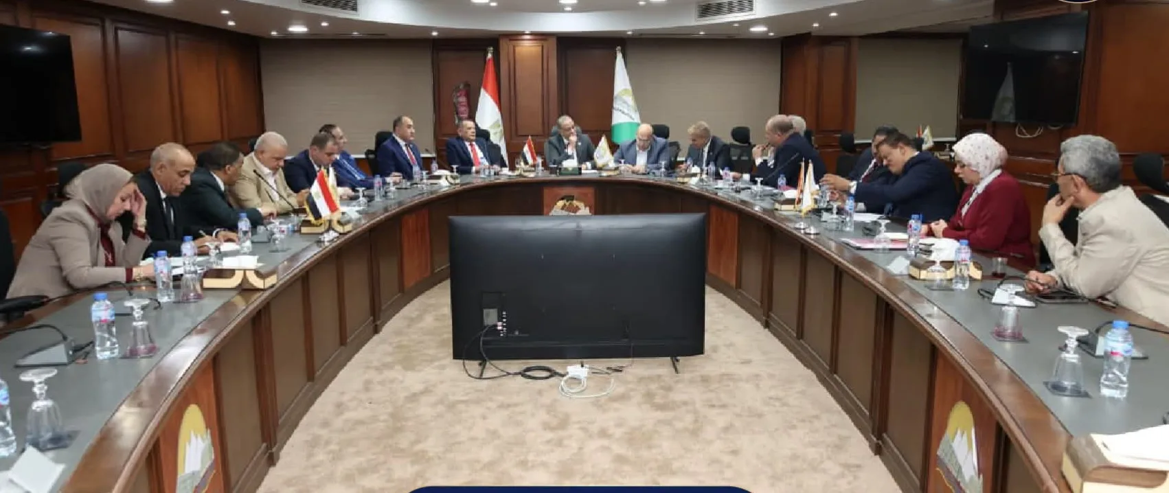 النائب محمد رشاد حمزة يشارك في لقاء محافظ الجيزة مع الهيئة البرلمانية لحزب حماة الوطن