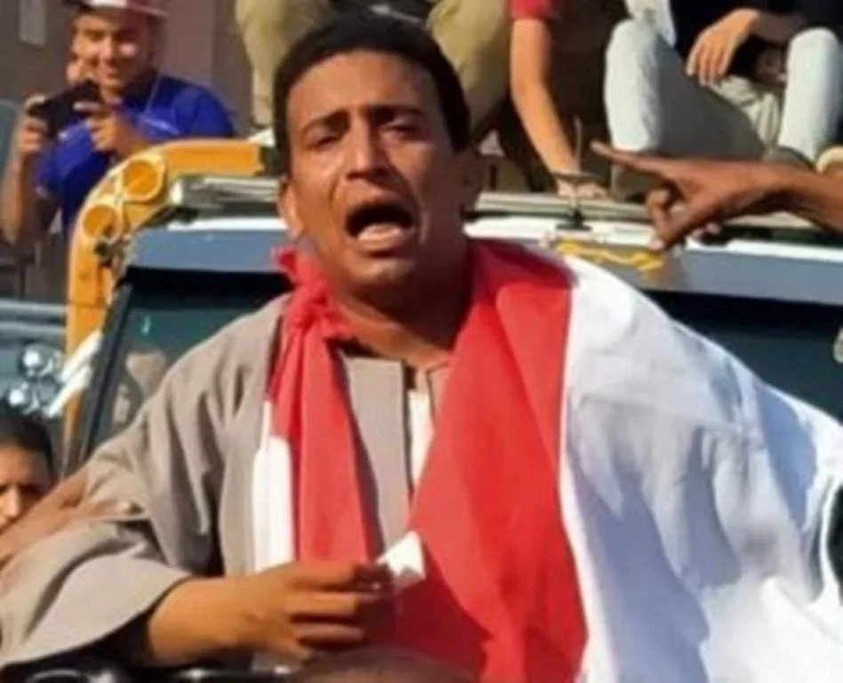 يا حلاوة يا ولاد.. أحمد سواق التوك توك بقي نائب في البرلمان