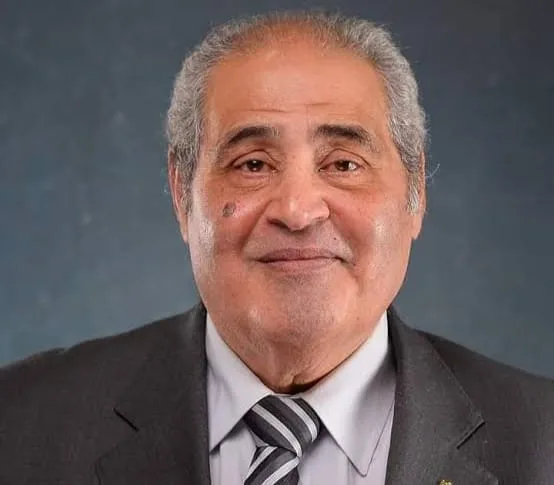 وزيرة الثقافة تنعي نبيل فاروق: رواياته ساهمت في تشكيل وعي أجيال عديدة من أبناء الوطن