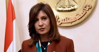 زهقنا من التضليل.. وزيرة الهجرة تكشف حقيقة الاعتداء على طبيبة مصرية بالكويت