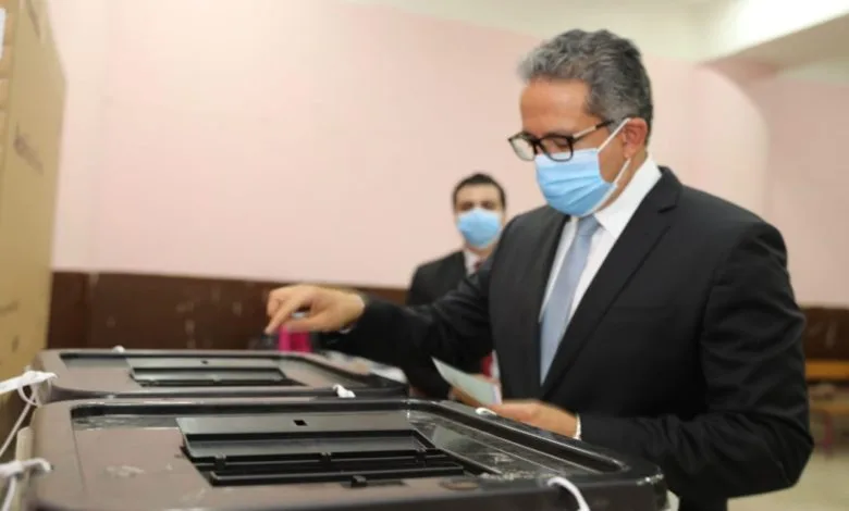 انتخابات مجلس النواب.. وزير السياحة يدلي بصوته في لجنته الانتخابية بالرحاب