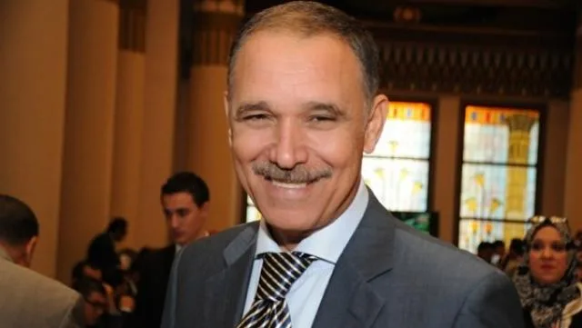 علشان نوفر وقت وفلوس.. "برلماني" يُطالب وزير الداخلية بتحديد شباك واحد لتجديد رخصة السيارة والقيادة