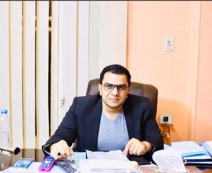 يا خسارة الشباب.. نائب يصمت تحت قبة البرلمان ويظهر علي فيس بوك