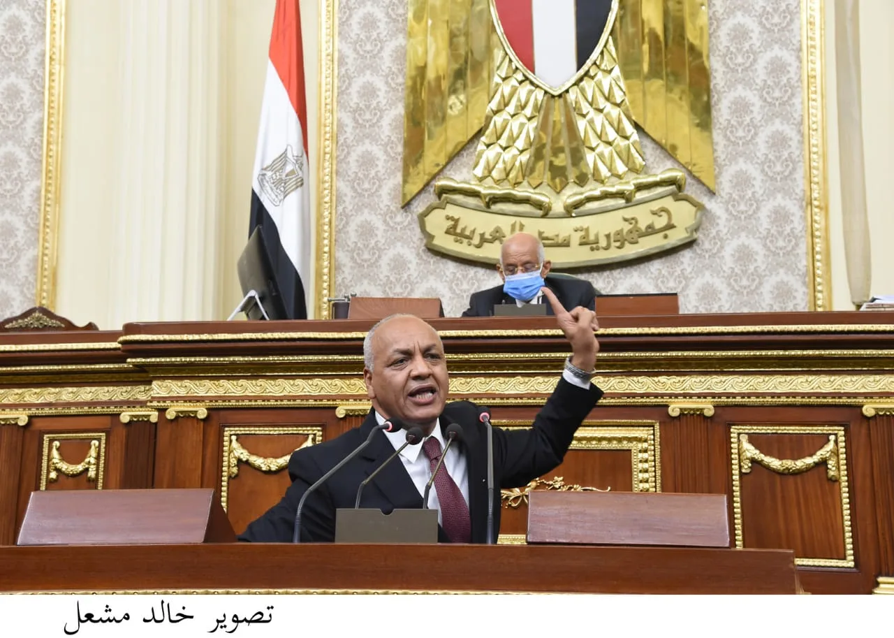 12 ساعة تاريخية بالبرلمان حددت مصير مصر.. التفاصيل الكاملة