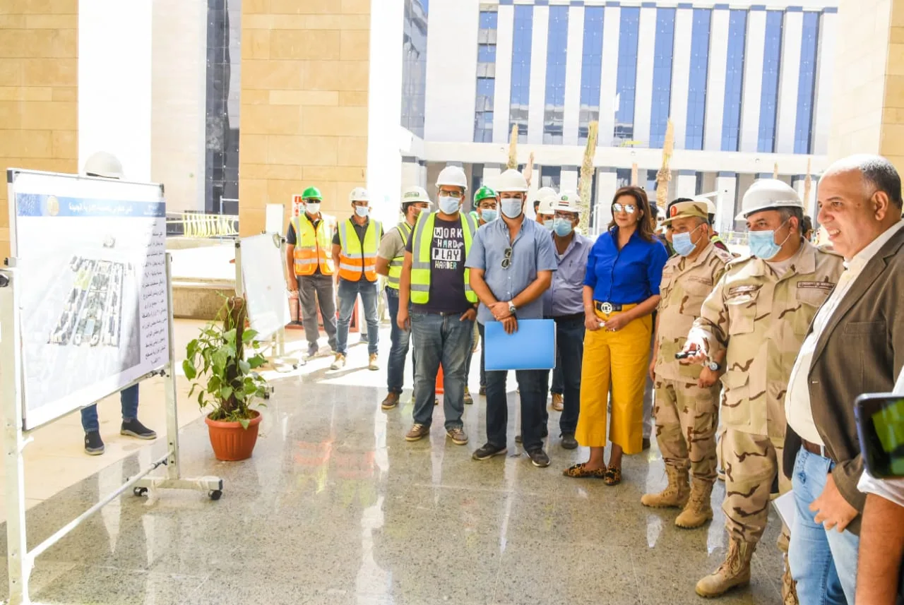 عتبة جديدة.. وزيرة الهجرة تتفقد مبنى الوزارة بالعاصمة الإدارية الجديدة