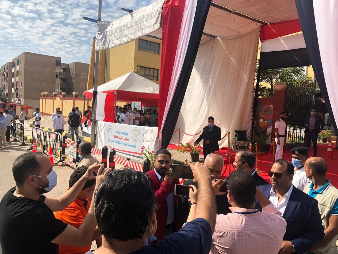 مصر أقوي من الفيروس.. استمرار انتخابات مجلس النواب رغم زيادة حالات كورونا