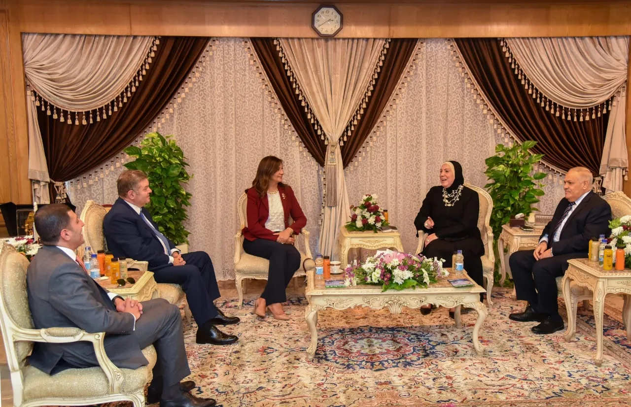 "مصر تستطيع بالصناعة".. ٣ وزراء في مهمة رسمية لرفع راية مصر